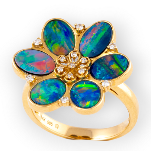 *MAGICAL FLOWERS 18KT GOLD  AND DIAMOND OPAL RING