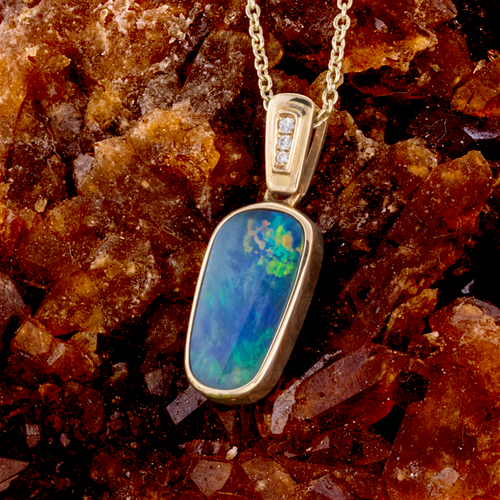 * 1 GARDEN AURORA 14KT YELLOW GOLD OPAL NECKLACE