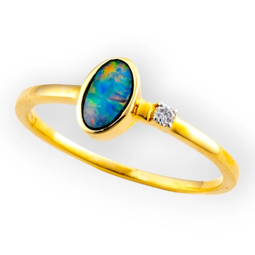 * AURORA DIAMOND  14KT YELLOW GOLD & DIAMOND  OPAL RING