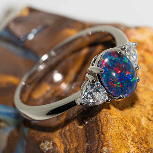1 RED STAR SILVER AUSTRALIAN OPAL RING