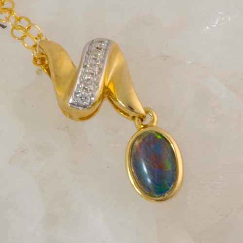 GOLD WINDY SAIL 14KT GOLD & DIAMOND AUSTRALIAN OPAL NECKLACE