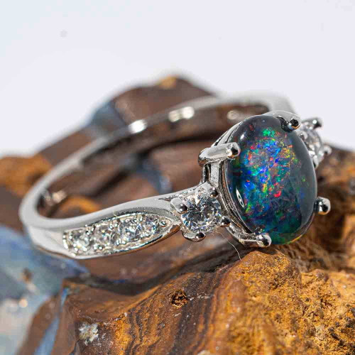 BRIGHT WONDER STERLING SILVER AUSTRALIAN OPAL RING
