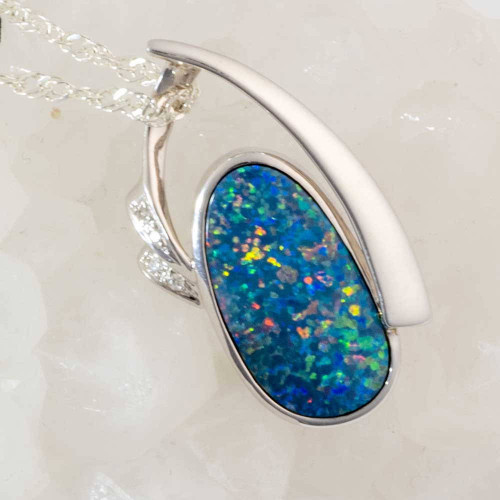 * CRYSTAL 14KT WHITE GOLD & DIAMOND AUSTRALIAN OPAL NECKLACE