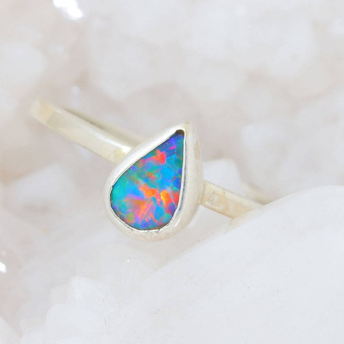 * SWINGING SPRING STERLING SILVER AUSTRALIAN OPAL RING