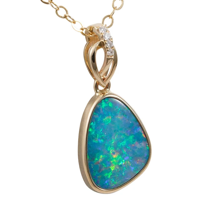 * 1 A WILD BERRY 14KT YELLOW GOLD & DIAMOND AUSTRALIAN OPAL NECKLACE
