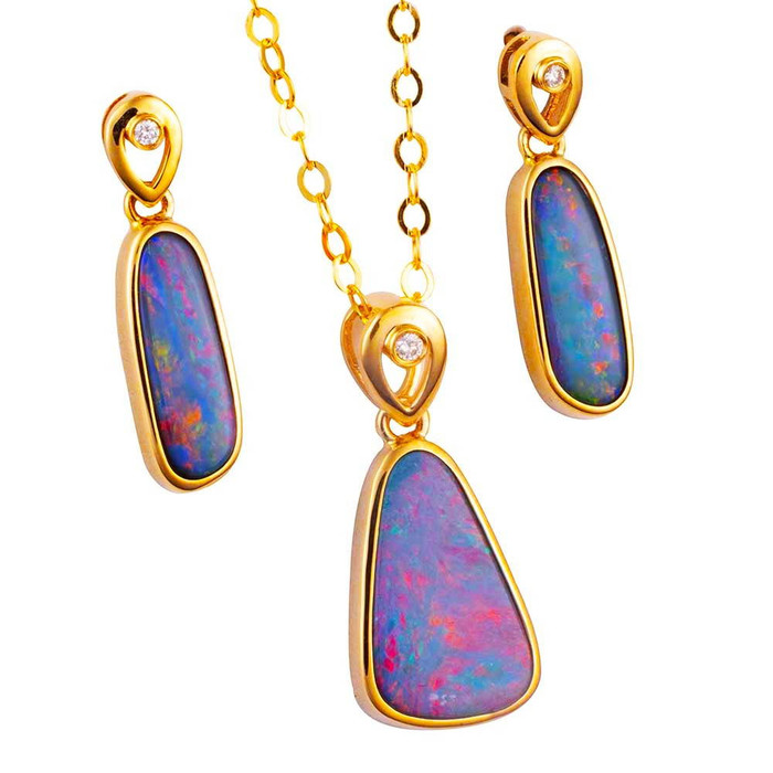 * A RED MOUNTAIN 14KT GOLD & DIAMOND AUSTRALIAN OPAL MATCHING SET