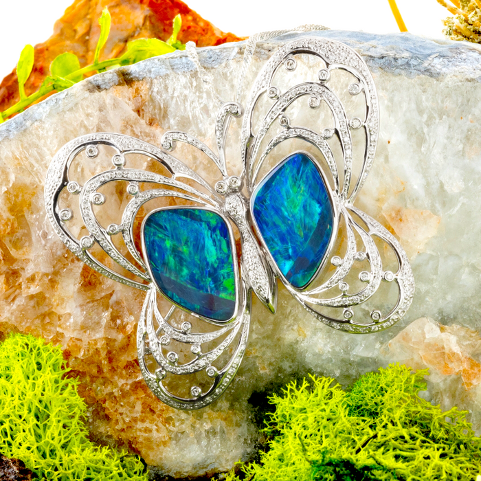 * 1  TRANSFORMED FREEDOM 18KT GOLD & DIAMOND OPAL HEIRLOOM PENDANT