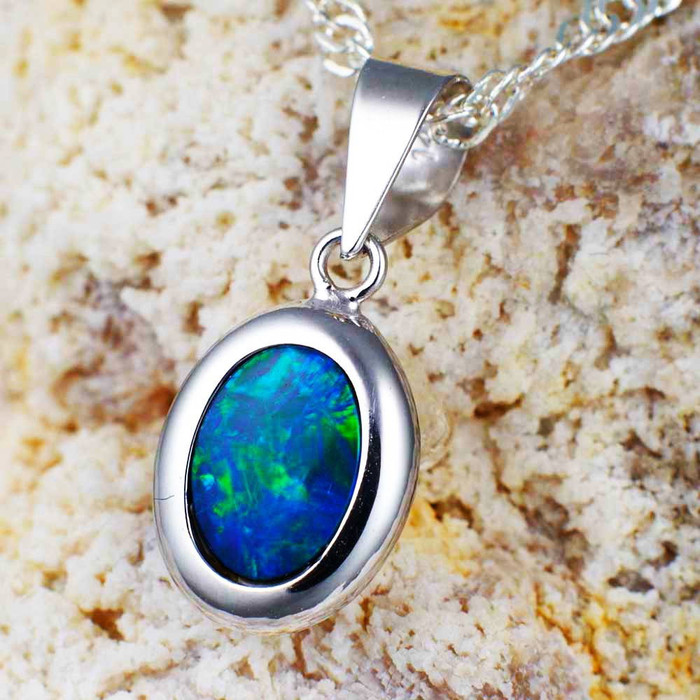 LUE MOUNTAIN 14KT WHITE GOLD AUSTRALIAN OPAL NECKLACE