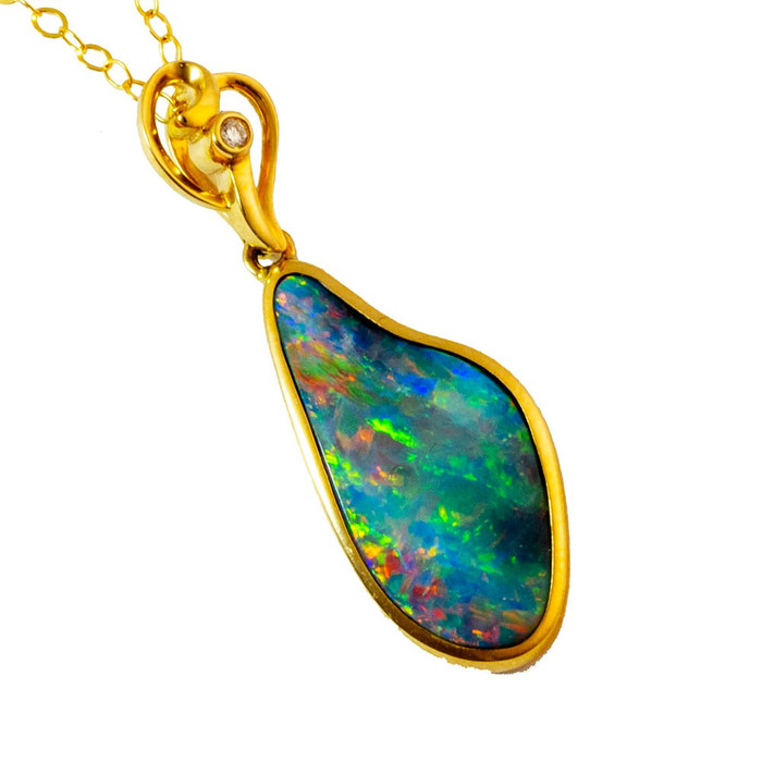 GLORIOUS ESSENCE 14KT YELLOW GOLD & DIAMOND AUSTRALIAN OPAL NECKLACE