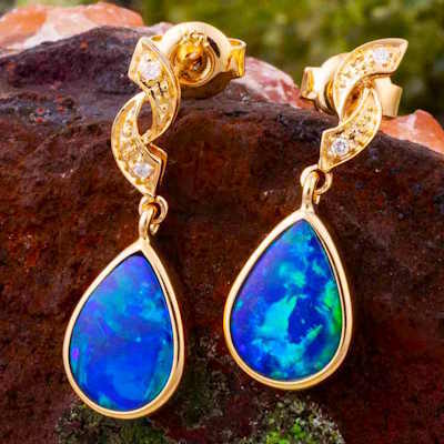 OPAL EARRINGS