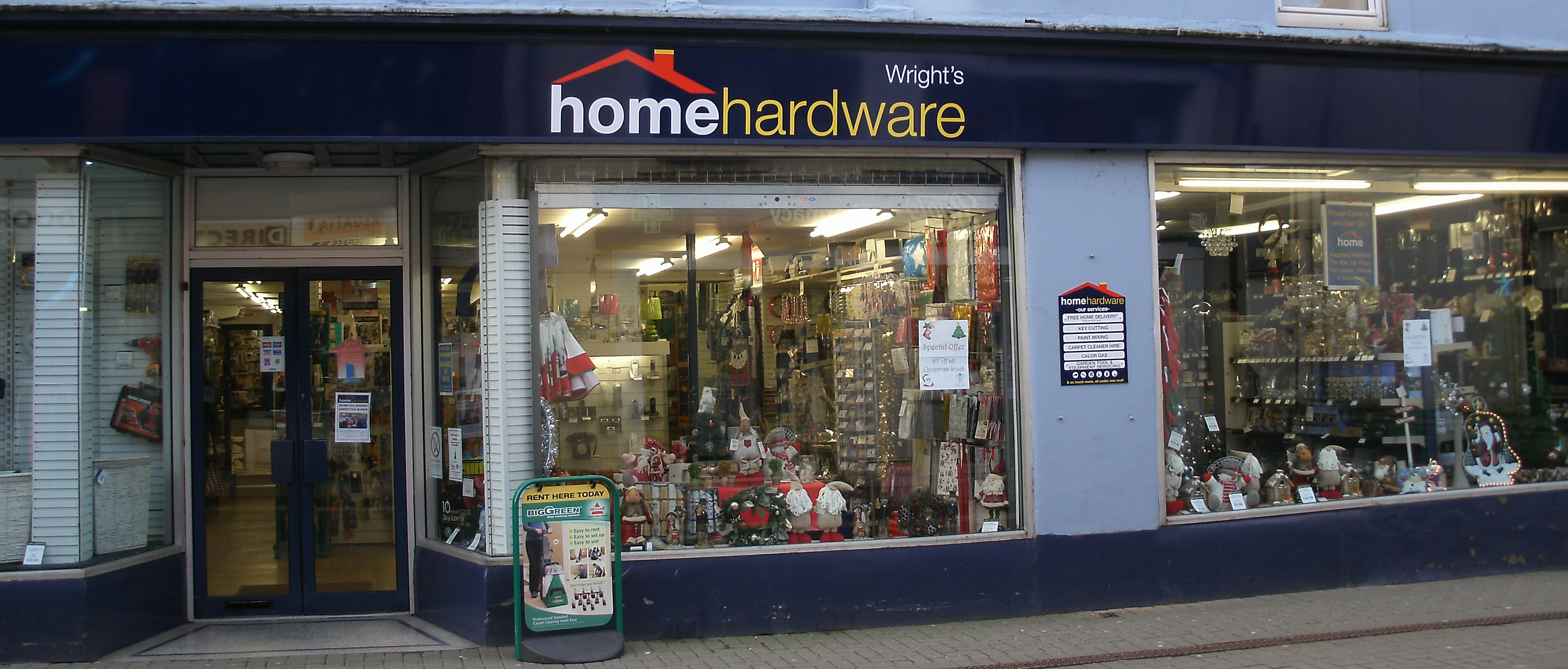 Wright's Home Hardware Girvan store front