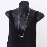 Short line necklace