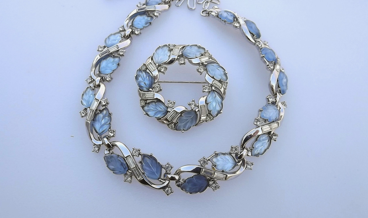 Crown Trifari Etoile Blue Lava Glass Pin AB Rhinestone Vintage Brooch