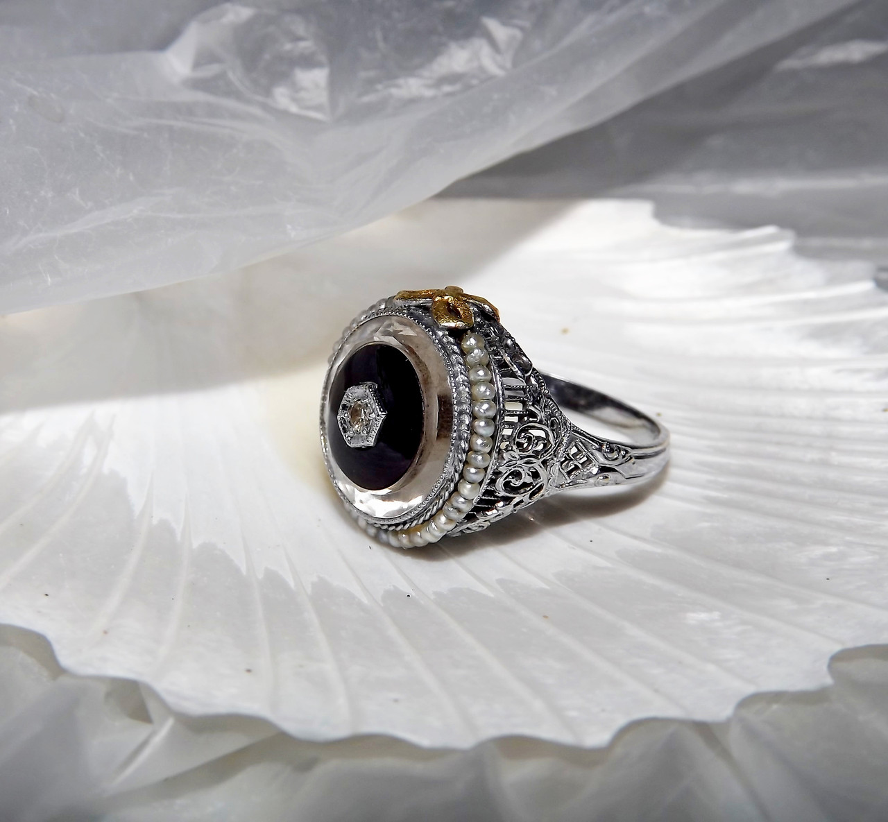 Filigree Antique Black Stone Ring Vintage 14K Solid White/Yellow