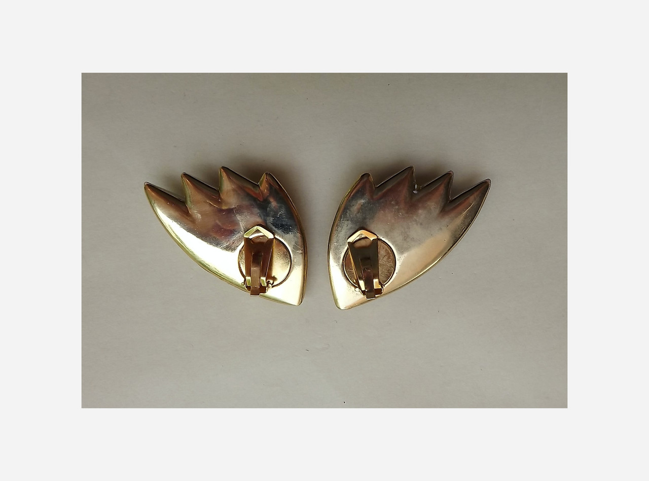 1980's Sweeping Lucite Earrings Cowled Hoodie Or GOLDEN GIRLS Look Wild ...