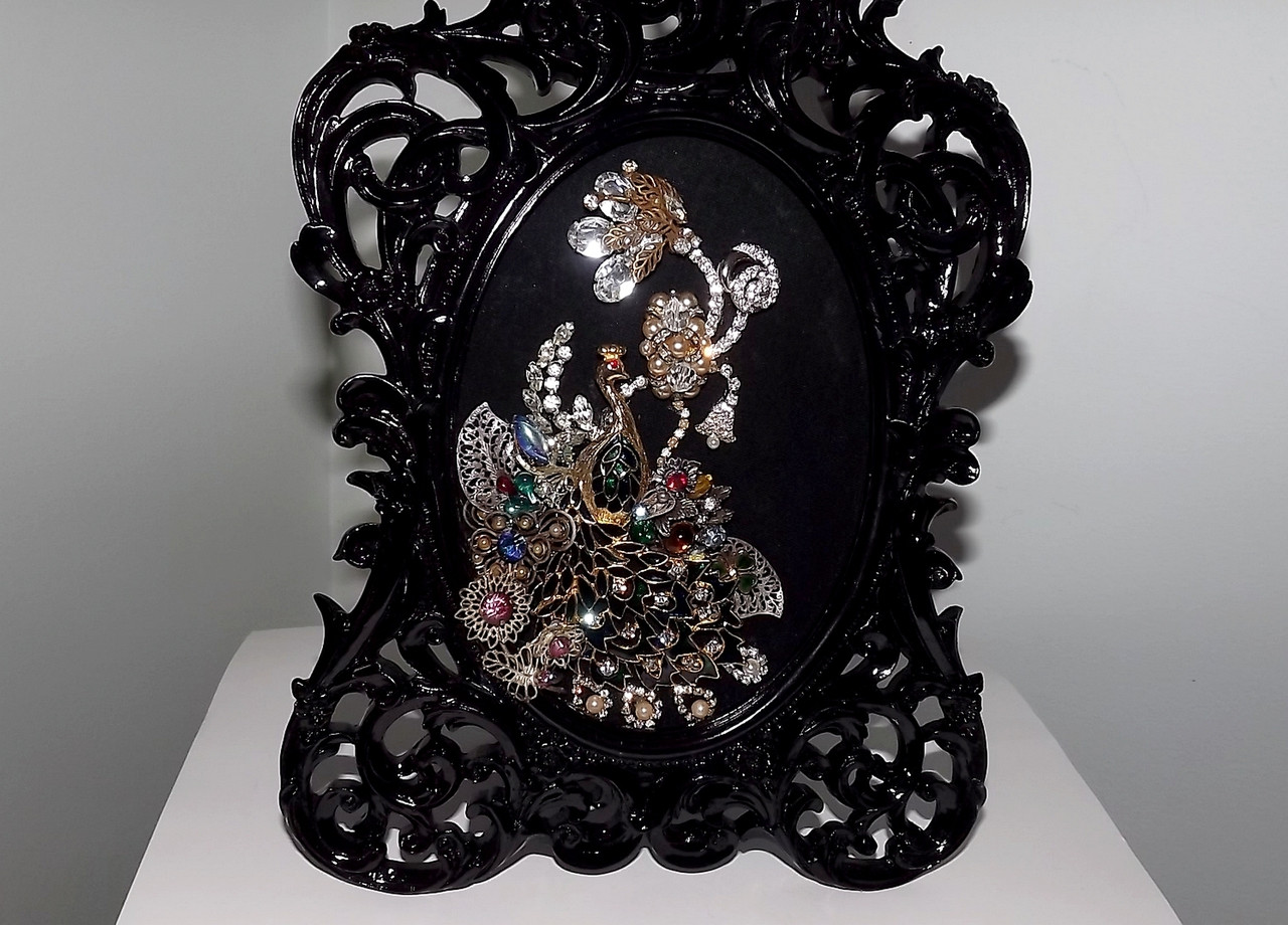 VINTAGE RHINESTONE JEWELRY FRAMED ART LANGUAGE OF FLOWERS ROMANCE ART ...