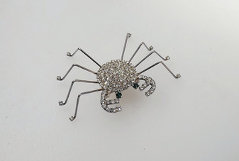 Adorable Vintage Rhinestone Spider Pin Elegant Legs Looks Like A Crab