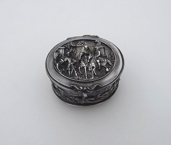 Fabulous Victorian SILVER Repousse Ring Presentation Box High Relief Hunt Scenes