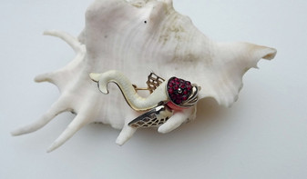 Vintage Weiss Enamel Fish Pin Movable Fin Red Rhinestones Adorable Fishy Brooch
