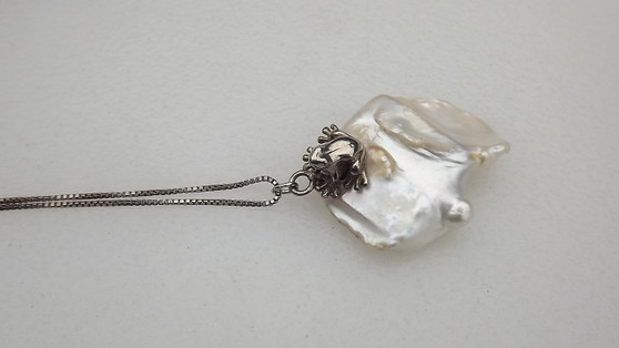 29mm White Drop Keshi Reborn Pearl Pendant With Vintage Sterling Frog Adornment