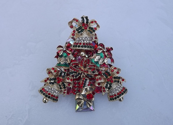 Exquisite Huge Rhinestone Christmas Tree Brooch Xmas Bells  Bows Pin