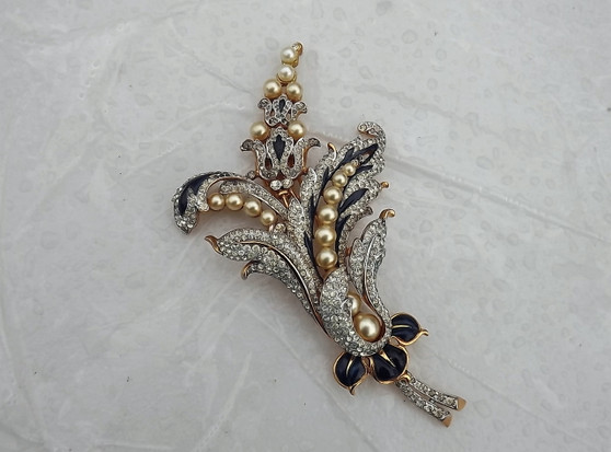 Trifari Alfred Philippe Empress Eugenie Pave Enamel & Pearls Lily Fur Clip Pin