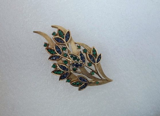 Crown Trifari Rhinestone Leaf Spray Pin Blue Green Stones Brushed Gold Brooch