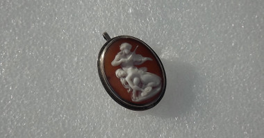 Stunning Antique Carved Cameo Nude Woman With Man Playing Violin Over