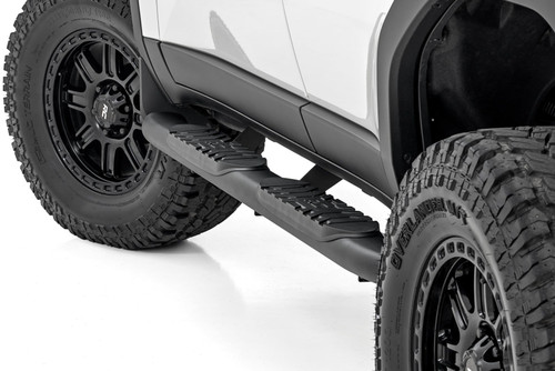 Oval Nerf Steps | Black | Toyota Land Cruiser 4WD (2024-2026)