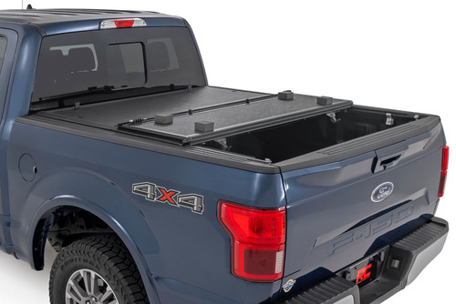 Hard Low Profile Bed Cover - 5'7 in. Bed - Ford F-150 (15-20) Raptor (17-20) - 47220550A