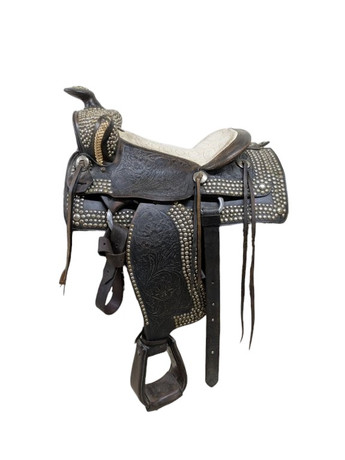 14.75 Inch Used Unbranded Western Pleasure Parade Saddle 55-10518 14.75 Inch Used Unbranded Western Pleasure Parade Saddle 55-10518
