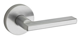Kwikset / Halifax Lever with Round Rose / Passage / Satin Chrome / 154HFLRDT 26D Kwikset / Halifax Lever with Round Rose / Passage / Satin Chrome / 154HFLRDT 26D