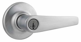 Kwikset / Delta Lever / Storeroom Keyed Entry - SmartKey / Satin Chrome / 462DL 26D SMT Kwikset / Delta Lever / Storeroom Keyed Entry - SmartKey / Satin Chrome / 462DL 26D SMT