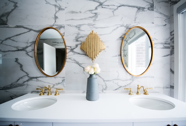 bathroom double sinks
