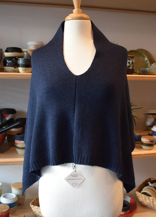 seam at front, navy