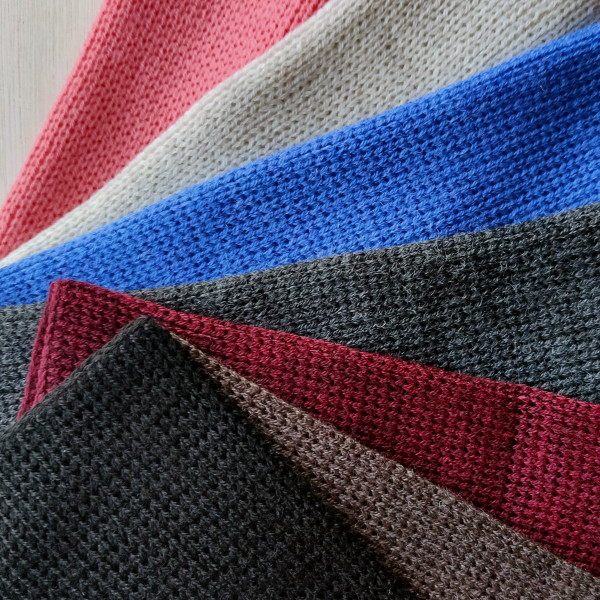 Rouge, Linen, Cornflower Blue, Graphite, Wine, Ash Brown, Black