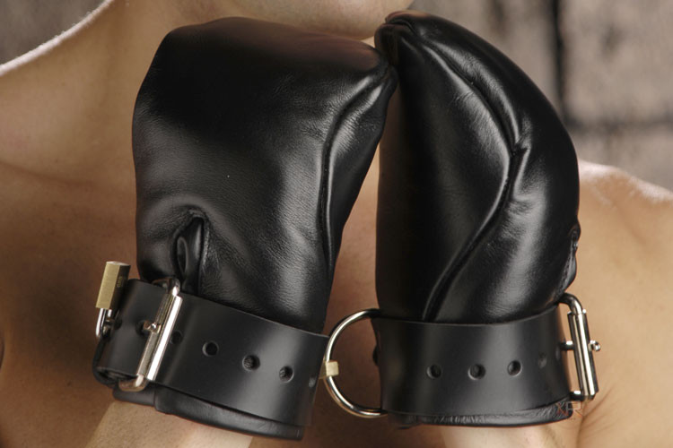 Strict Leather Deluxe Padded Fist Mitts Hand Restraints Medium/Large