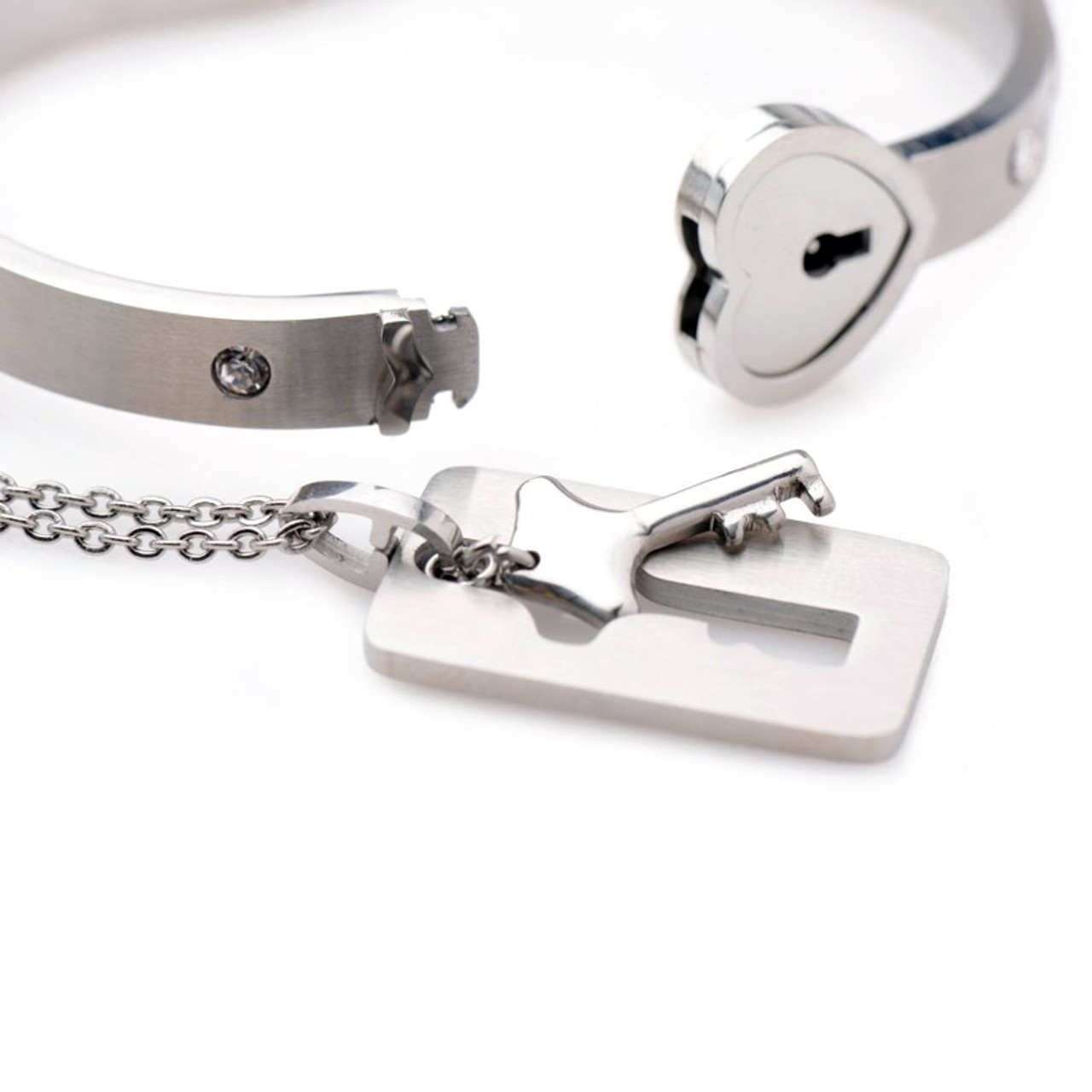 Amazon.com: Holibanna 1 Set Heart Lock Bracelet Necklaces Couples Bracelets  The Gift Couple Necklace Bracelet Locket Bracelet Couple Necklace Bangle  Delicate Bracelet Titanium Steel Bracelet: Clothing, Shoes & Jewelry
