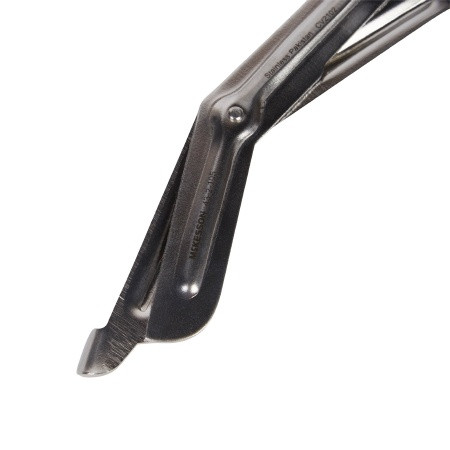 Utility Scissors McKesson 7-1/2 Inch Length Office Grade Stainless Steel Finger Ring Handle close up of tip