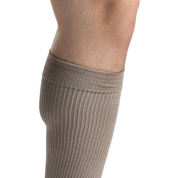 Sigvaris Casual Cotton - Men's 15-20mmHg Compression Support Socks Calf View