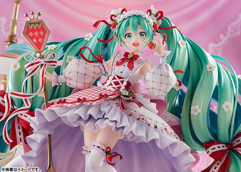 Why the 15th Anniversary Miku Figure is Still the Peak of Vocaloid Collecting