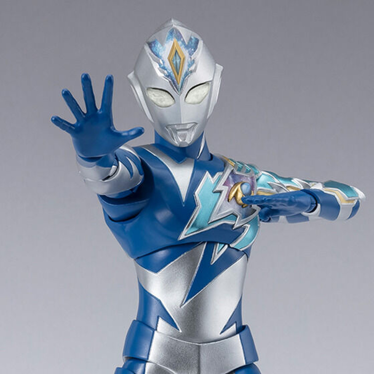 S.H.Figuarts Ultraman Decker Miracle Type Action Figure