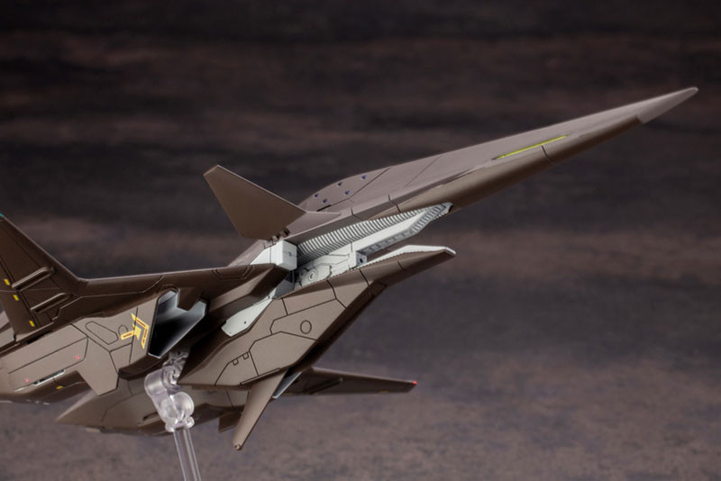 ACE COMBAT ADF-01 (For Modelers Edition) 1/144 Plastic Model