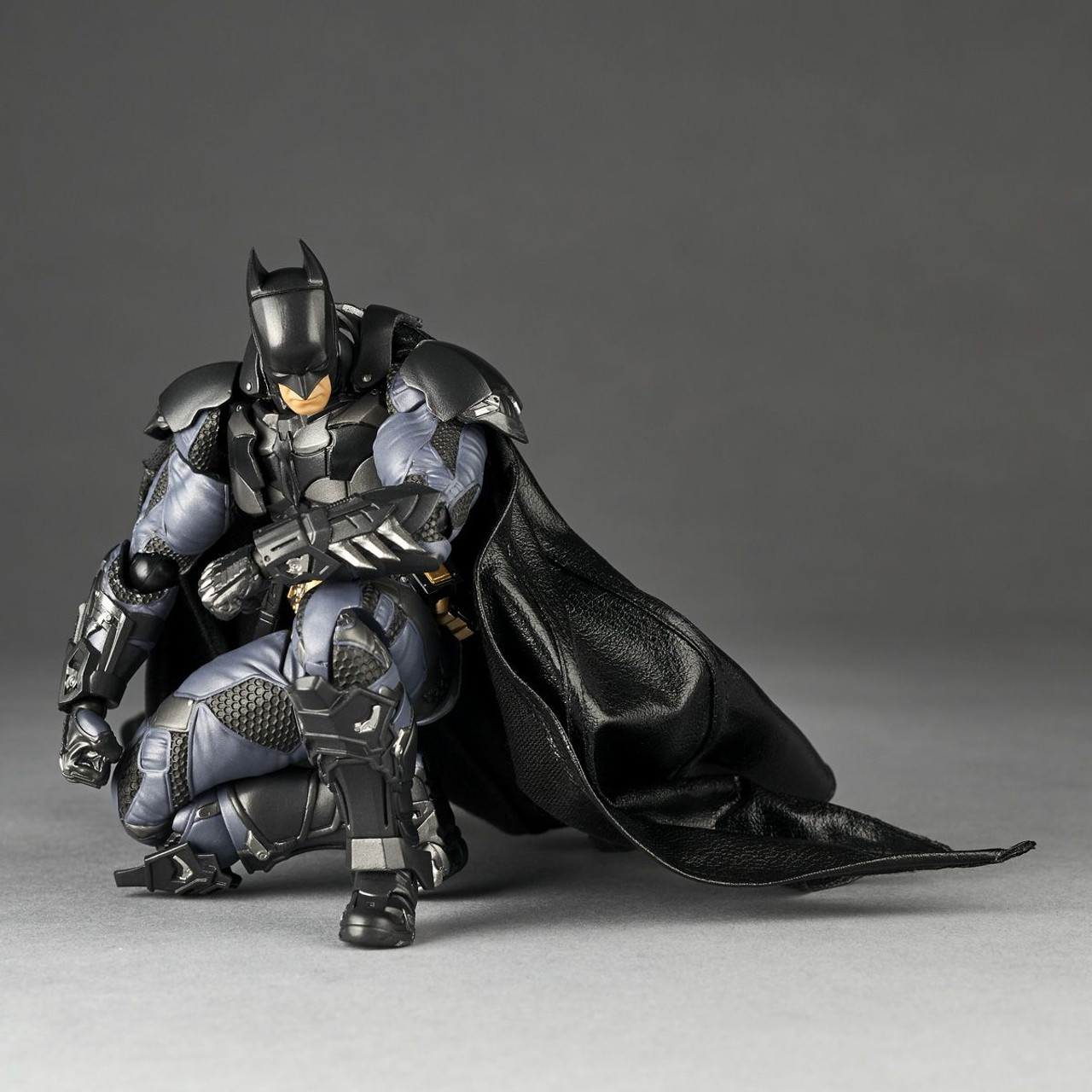 Revoltech Amazing Yamaguchi Batman (Batman: Arkham Knight Ver 