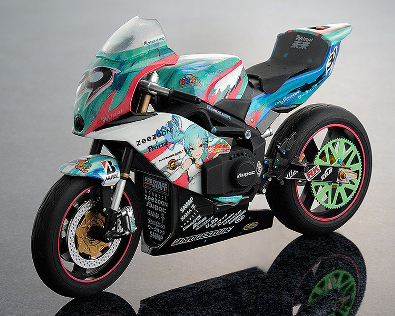 Hatsune Miku 2014 EV MIRAI ver & ex:ride Spride.06 TT-Zero 13 Kai SET