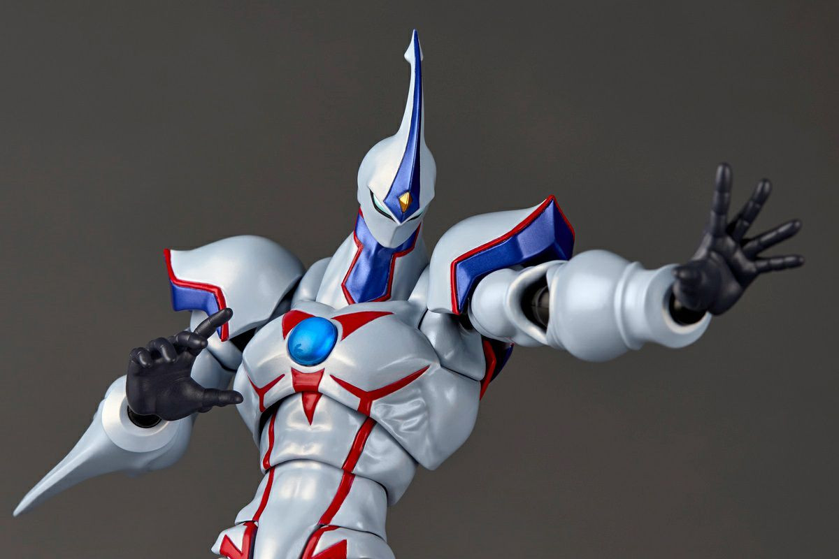 Revoltech E HERO Neos (Yu-Gi-Oh! Duel Monsters GX) Action Figure