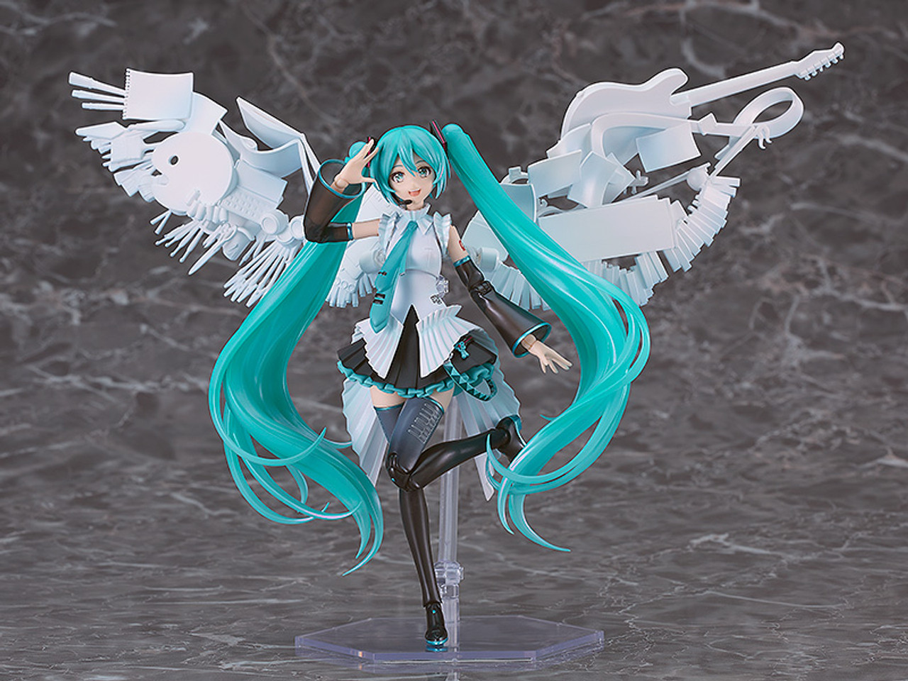 PLAMATEA Hatsune Miku Happy 16th Birthday Ver. Plastic Model