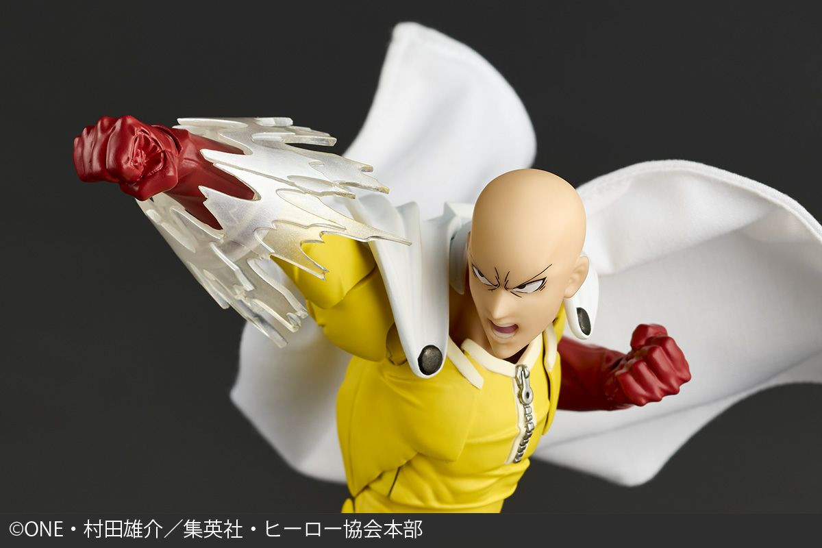 Revoltech Amazing Yamaguchi Saitama (ONE-PUNCH MAN) Action Figure