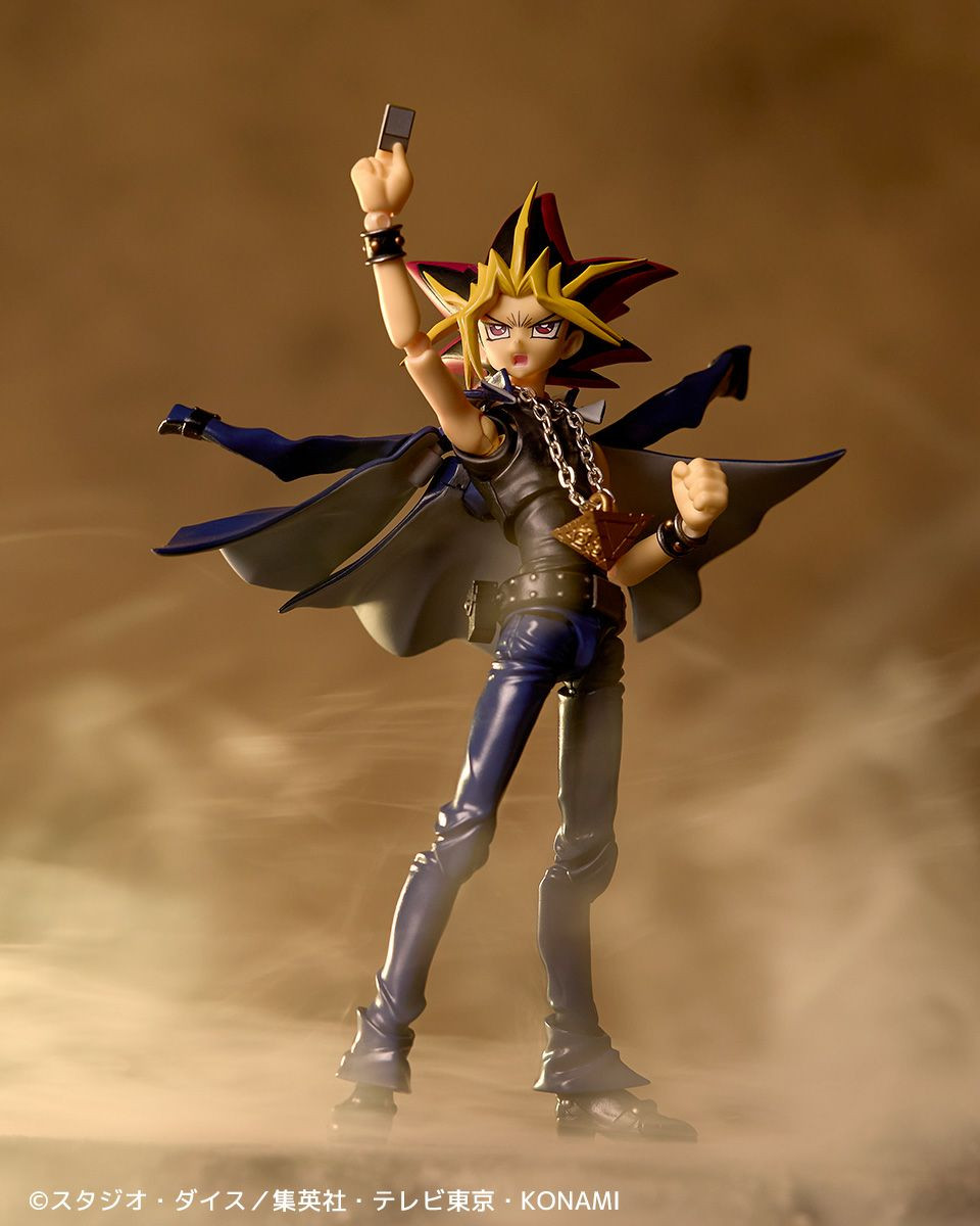 Revoltech Yami Yugi (Yu-Gi-Oh! Duel Monsters) Action Figure