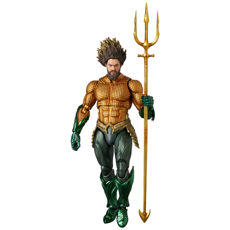 Mafex No.267 MAFEX AQUAMAN (GOLD & GREEN SUIT) Action Figure